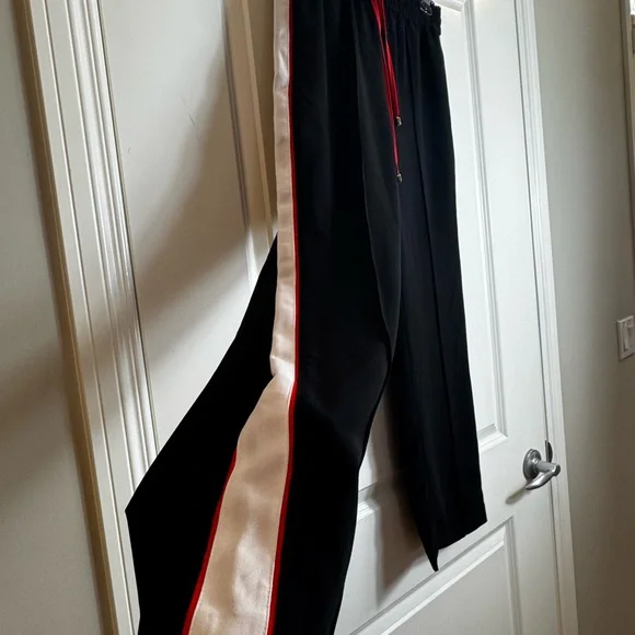 Black Athleisure Stripe Pant Set | Sporty Chic Outfit | US L - Picture 11 of 14